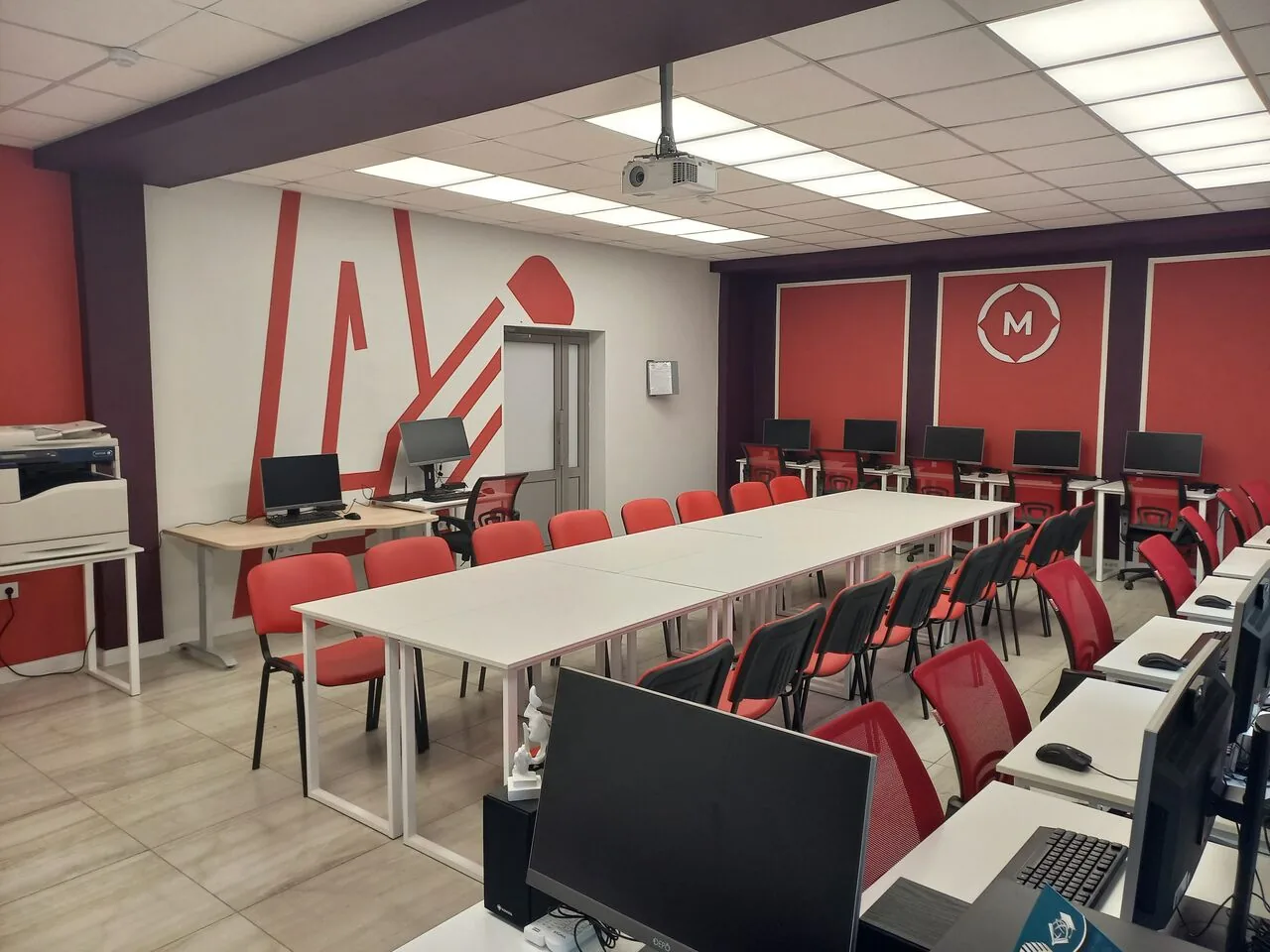 masterskaya_graficheskij_dizajn_obshchij_vid_2.webp